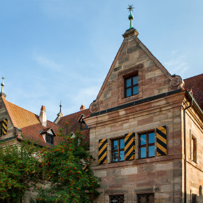 القصر التاريخي ألموسهوف ( Kulturladen Schloss Almoshof )